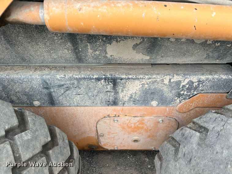 image for item MQ9418 2011 Case SR200  skid steer loader