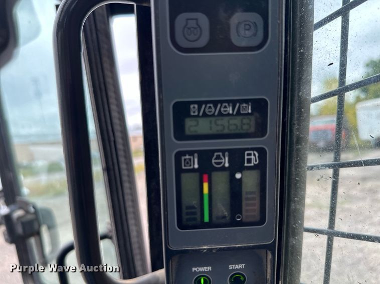 image for item MQ9418 2011 Case SR200  skid steer loader