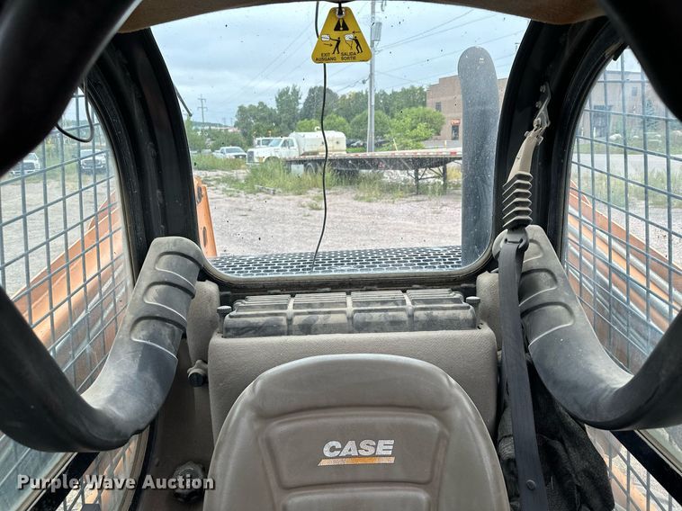 image for item MQ9418 2011 Case SR200  skid steer loader