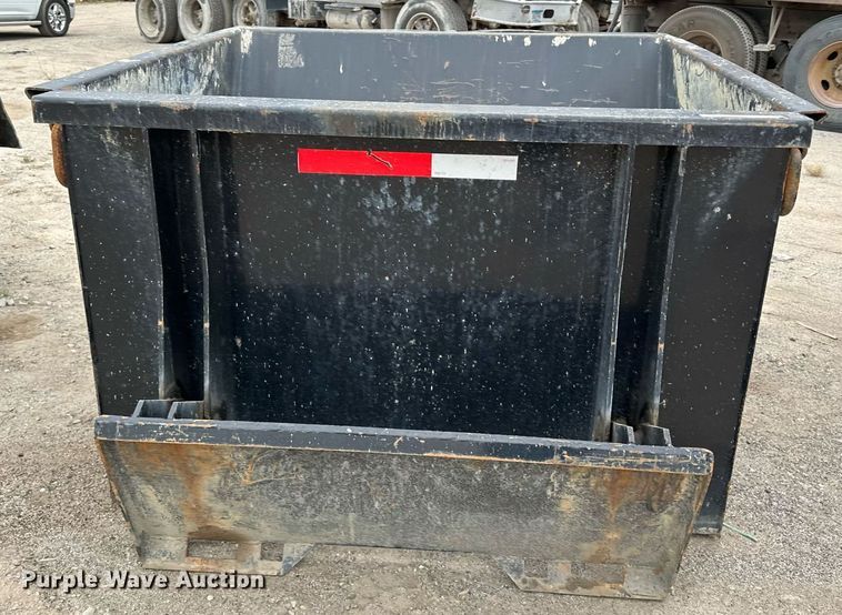 image for item MQ9422 2021 Titan  concrete buggy