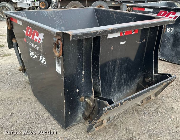 image for item MQ9423 2021 Titan  concrete buggy