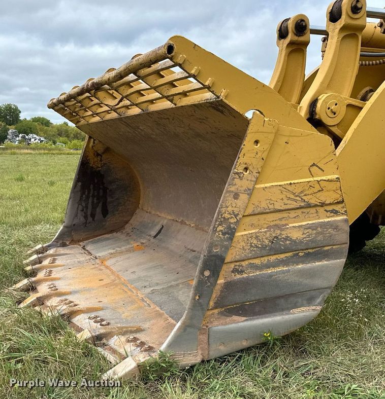 image for item MQ9425 1978 Caterpillar 988B wheel loader