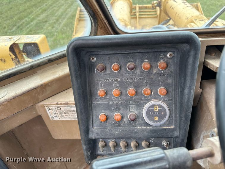 image for item MQ9425 1978 Caterpillar 988B wheel loader