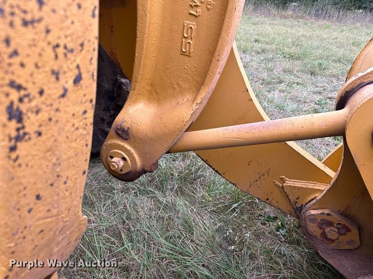 image for item MQ9425 1978 Caterpillar 988B wheel loader