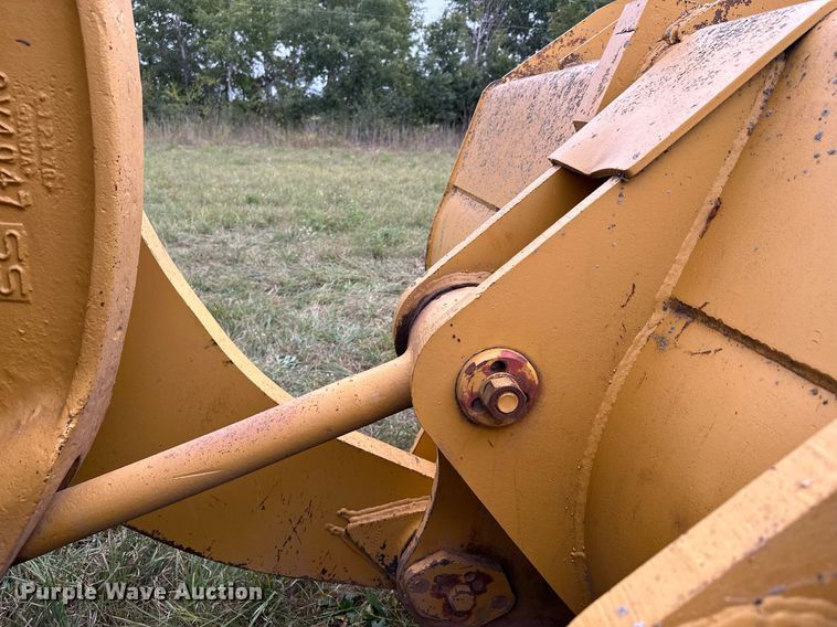 image for item MQ9425 1978 Caterpillar 988B wheel loader