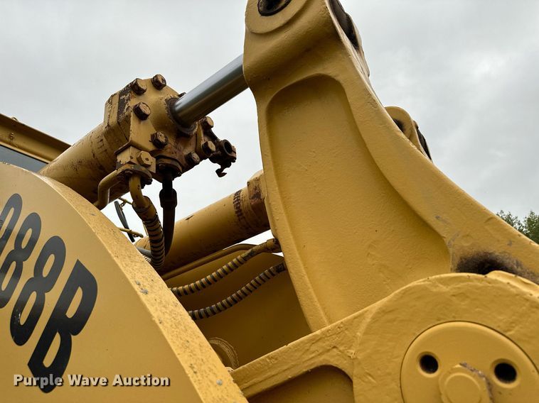 image for item MQ9425 1978 Caterpillar 988B wheel loader