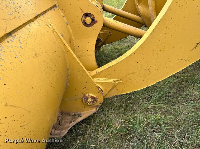 image for item MQ9425 1978 Caterpillar 988B wheel loader