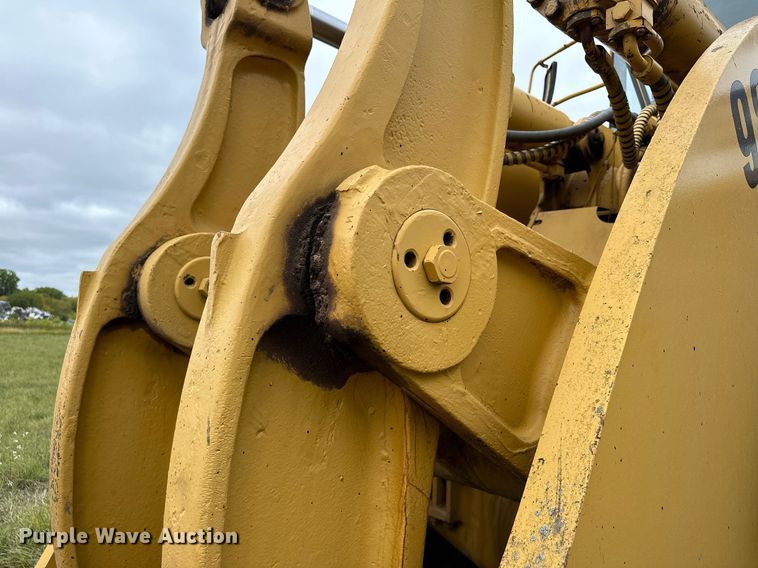 image for item MQ9425 1978 Caterpillar 988B wheel loader