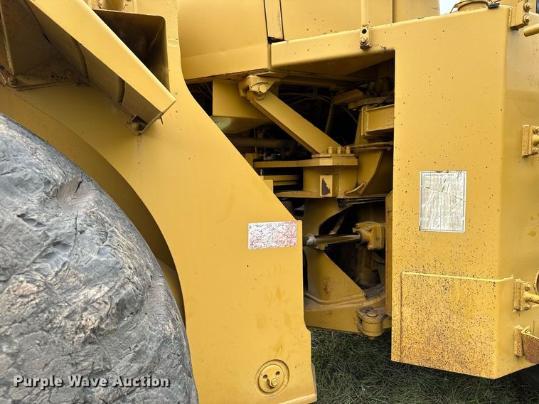 image for item MQ9425 1978 Caterpillar 988B wheel loader