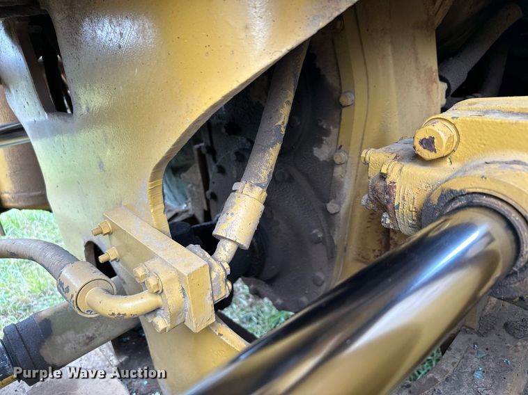 image for item MQ9425 1978 Caterpillar 988B wheel loader