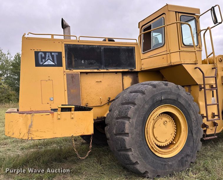 image for item MQ9425 1978 Caterpillar 988B wheel loader