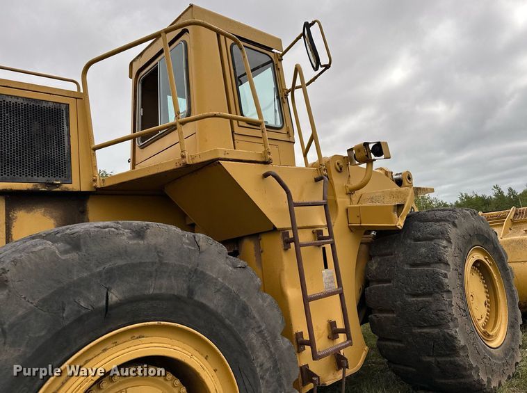 image for item MQ9425 1978 Caterpillar 988B wheel loader