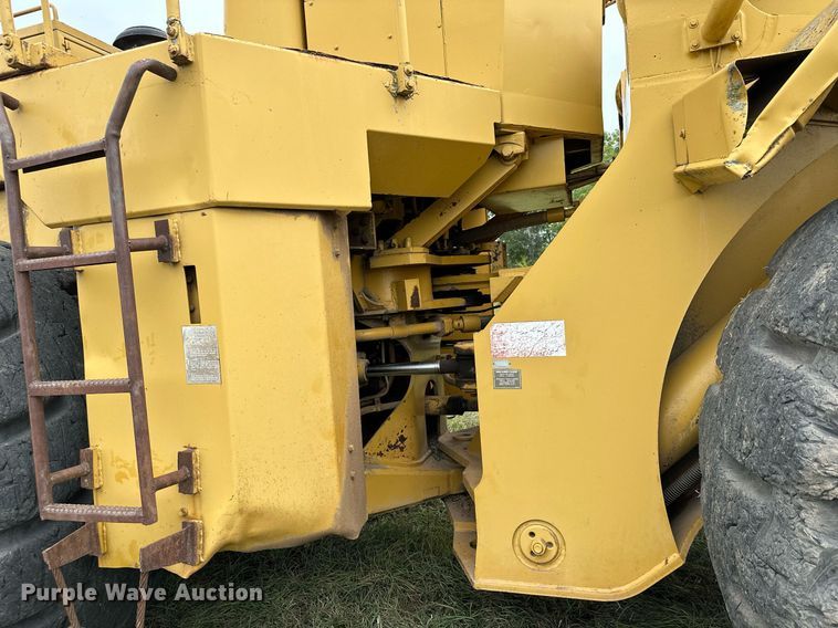 image for item MQ9425 1978 Caterpillar 988B wheel loader