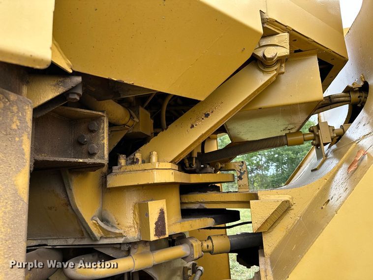 image for item MQ9425 1978 Caterpillar 988B wheel loader