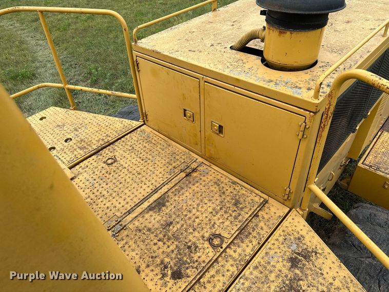 image for item MQ9425 1978 Caterpillar 988B wheel loader