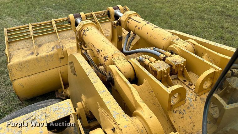 image for item MQ9425 1978 Caterpillar 988B wheel loader