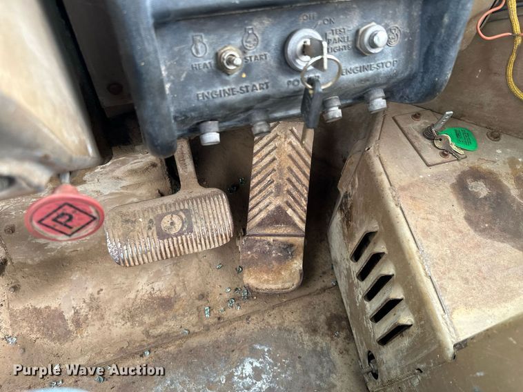 image for item MQ9425 1978 Caterpillar 988B wheel loader