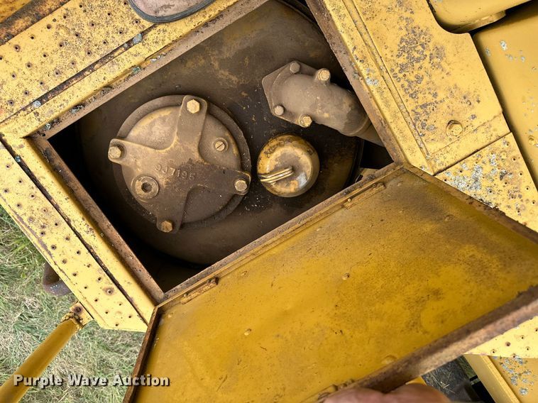 image for item MQ9425 1978 Caterpillar 988B wheel loader