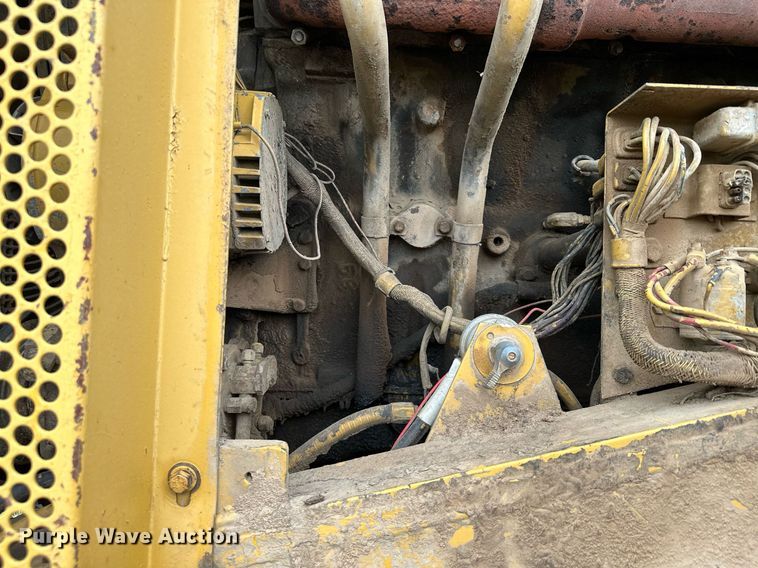 image for item MQ9425 1978 Caterpillar 988B wheel loader