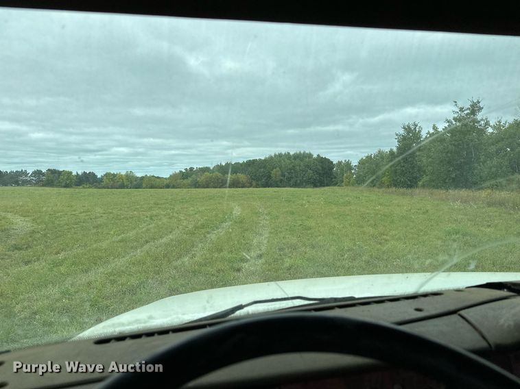 image for item MQ9431 2003 International 9200i  semi truck