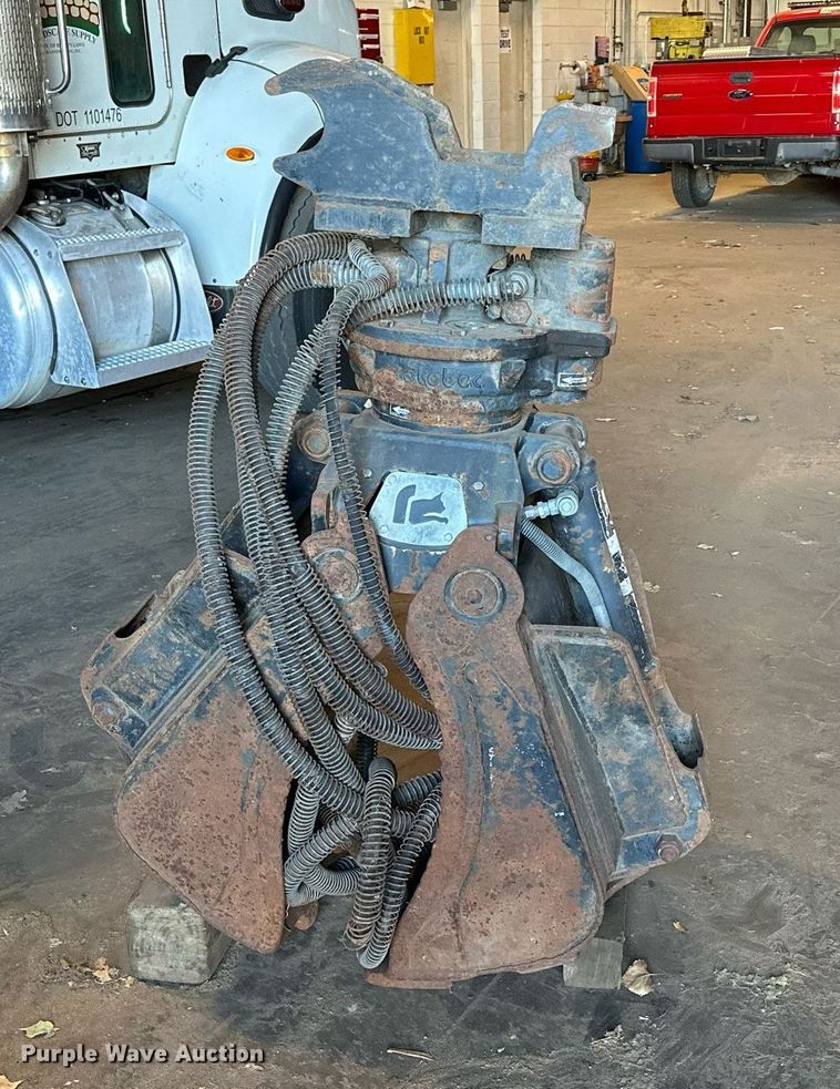 image for item MQ9436 Rotobec PC018B-B-BT4-BW1-1  excavator grapple