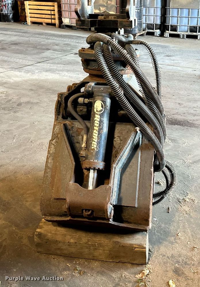 image for item MQ9436 Rotobec PC018B-B-BT4-BW1-1  excavator grapple