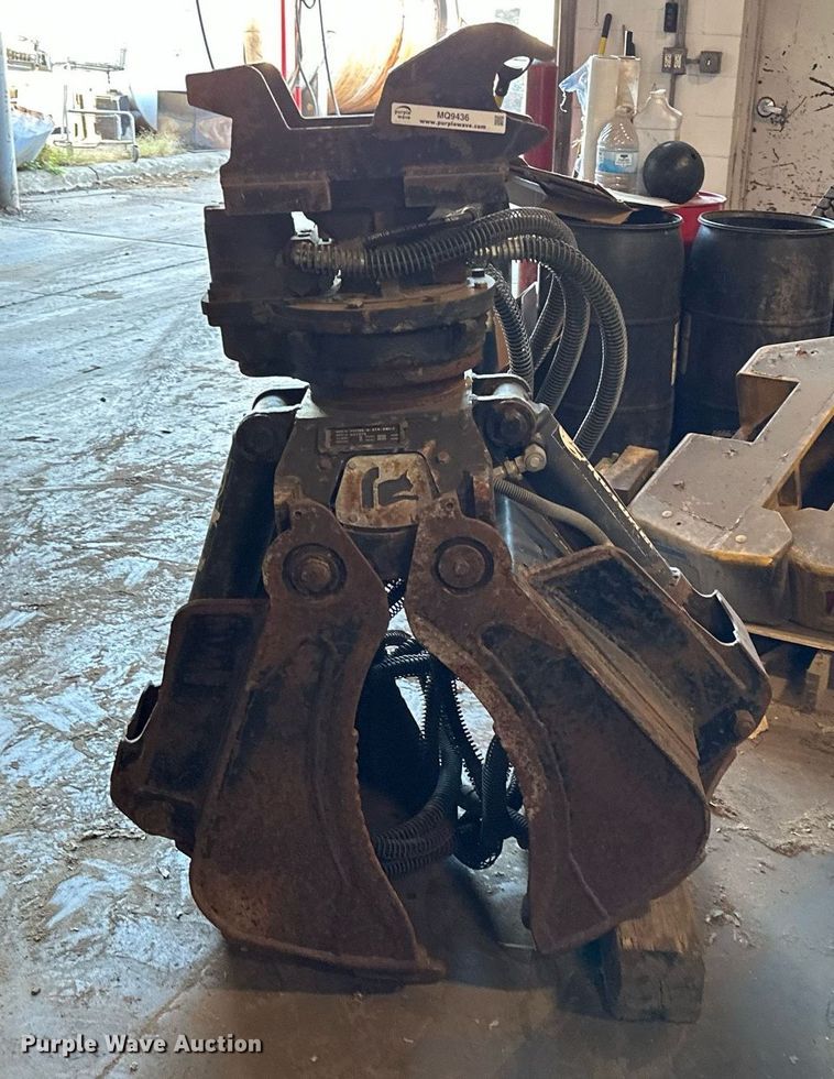 image for item MQ9436 Rotobec PC018B-B-BT4-BW1-1  excavator grapple