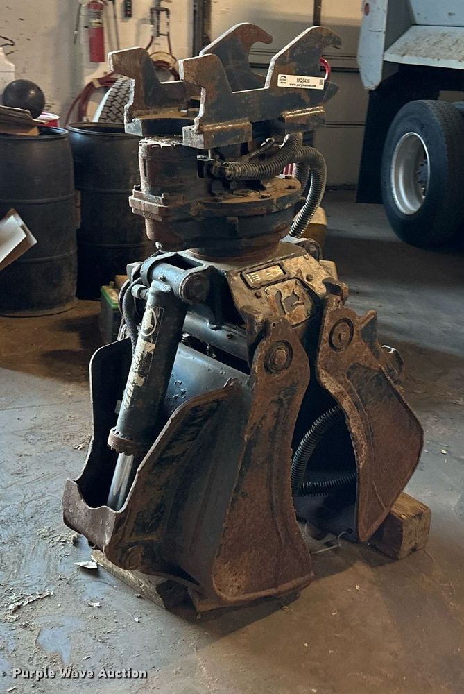 image for item MQ9436 Rotobec PC018B-B-BT4-BW1-1  excavator grapple