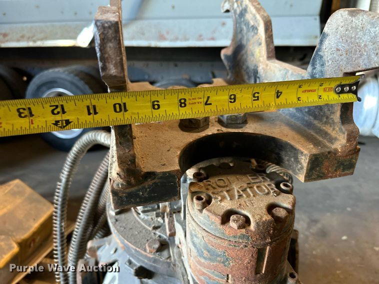 image for item MQ9436 Rotobec PC018B-B-BT4-BW1-1  excavator grapple