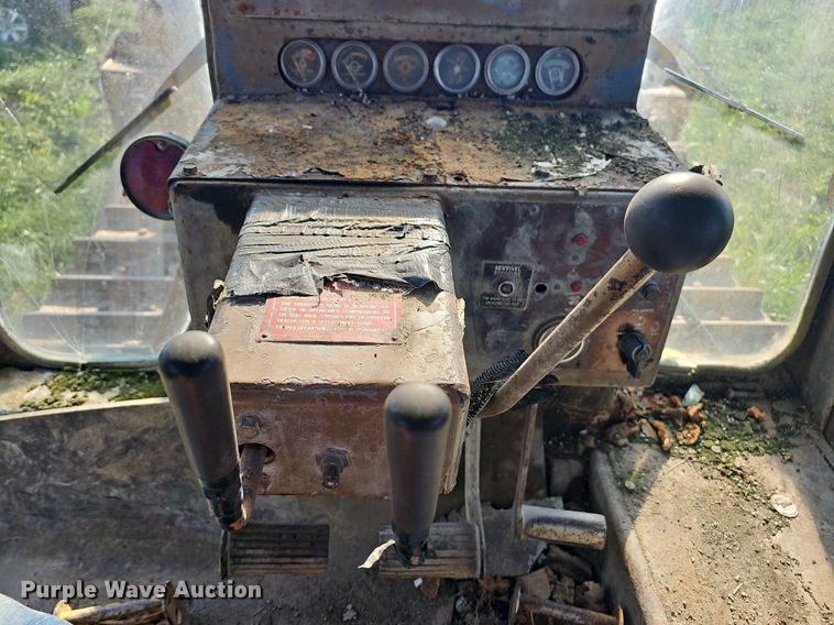 image for item MW9464 Caterpillar D9H  dozer