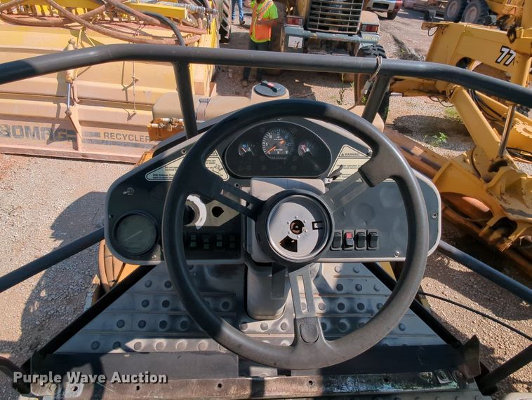 image for item MY9390 2011 Volvo SD77DA  single drum vibratory roller