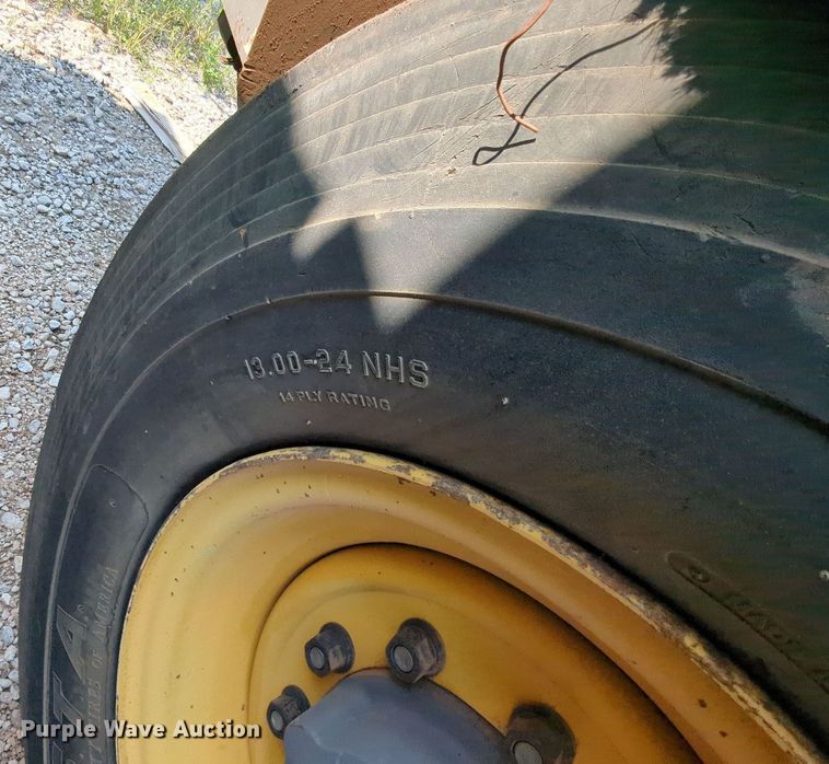 image for item MY9390 2011 Volvo SD77DA  single drum vibratory roller