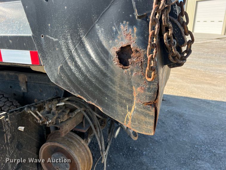 image for item NA9178 2000 Mack CH613 dump truck