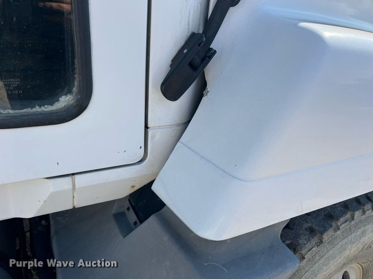 image for item NA9178 2000 Mack CH613 dump truck