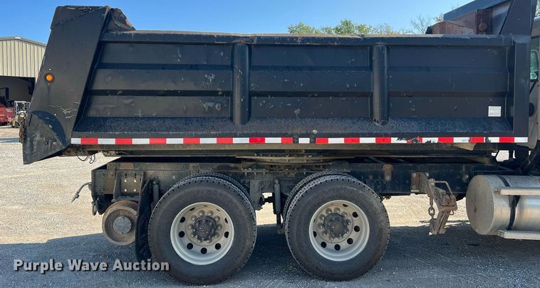 image for item NA9178 2000 Mack CH613 dump truck