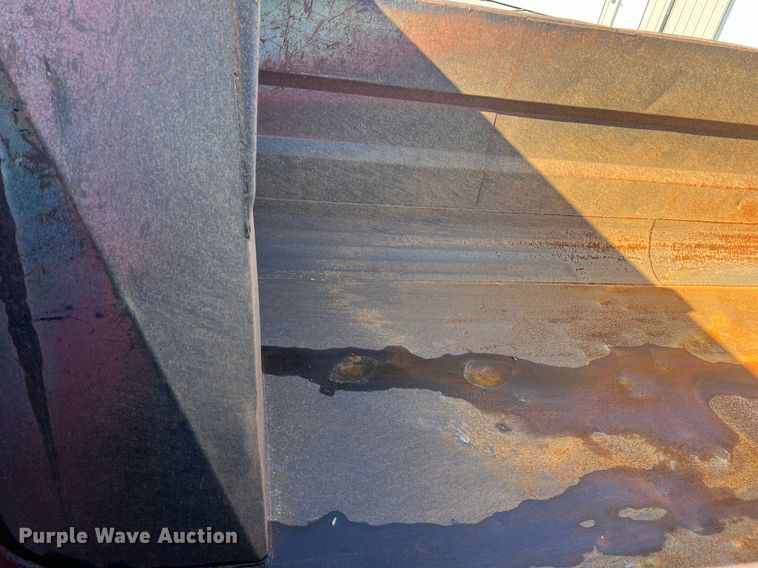 image for item NA9178 2000 Mack CH613 dump truck