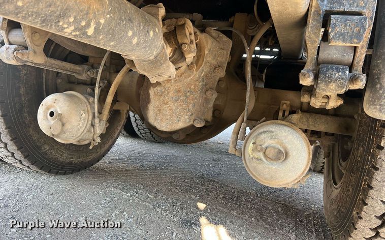 image for item NA9178 2000 Mack CH613 dump truck