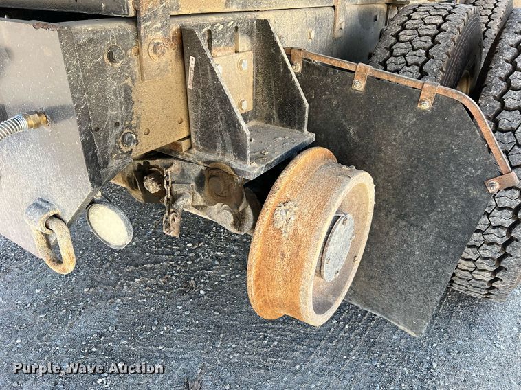 image for item NA9178 2000 Mack CH613 dump truck