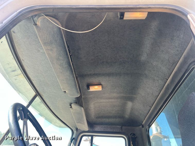 image for item NA9178 2000 Mack CH613 dump truck