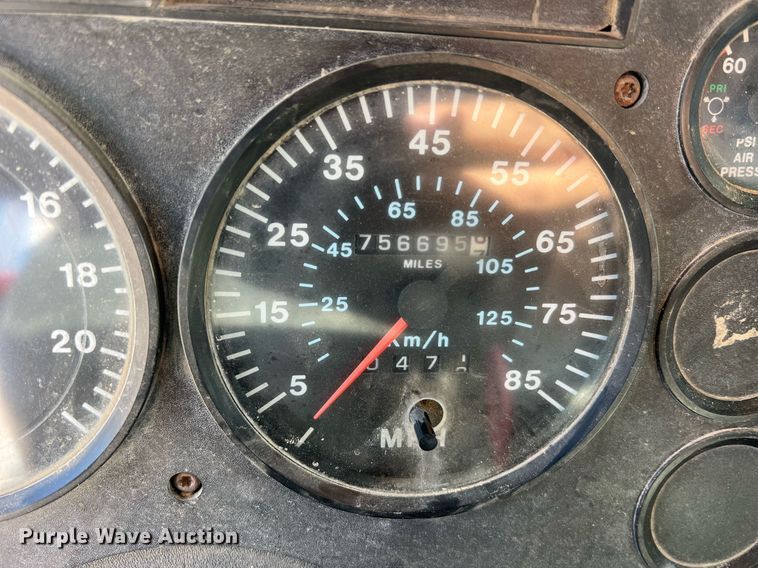 image for item NA9178 2000 Mack CH613 dump truck