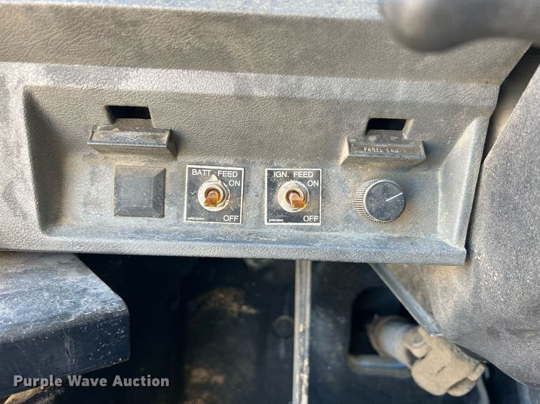 image for item NA9178 2000 Mack CH613 dump truck