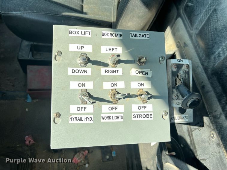 image for item NA9178 2000 Mack CH613 dump truck