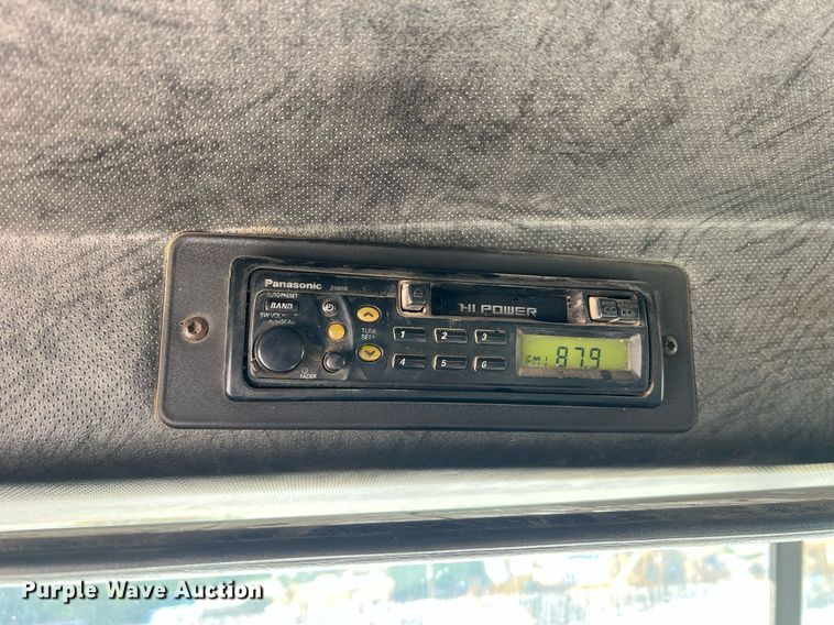 image for item NA9178 2000 Mack CH613 dump truck