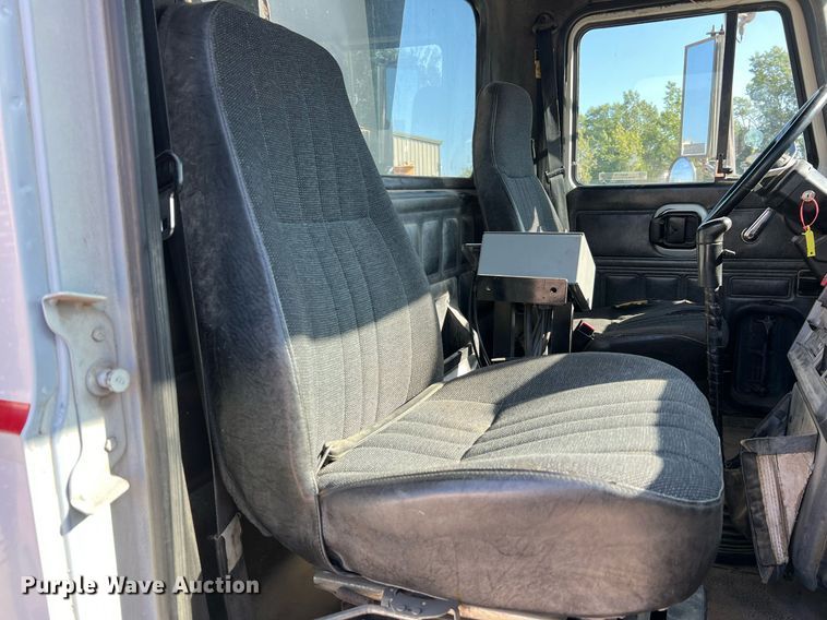 image for item NA9178 2000 Mack CH613 dump truck