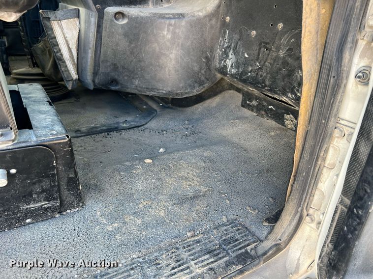 image for item NA9178 2000 Mack CH613 dump truck