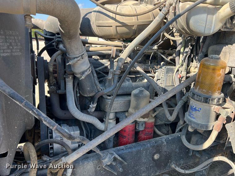 image for item NA9178 2000 Mack CH613 dump truck