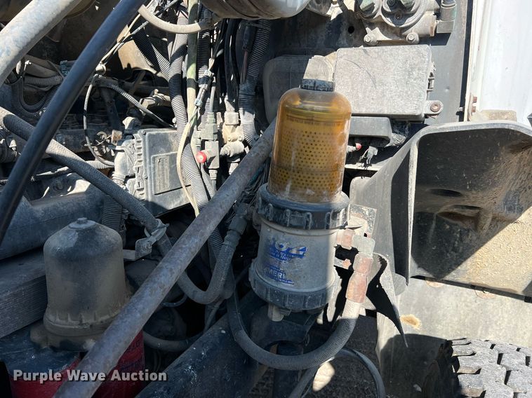 image for item NA9178 2000 Mack CH613 dump truck