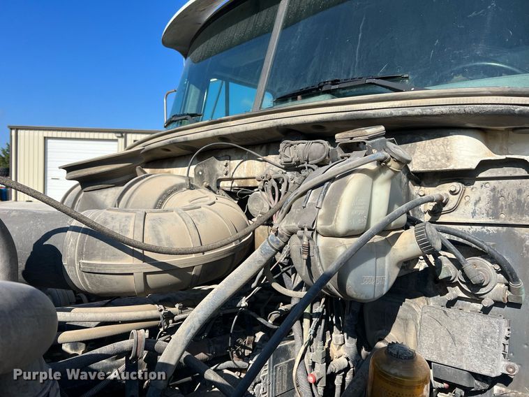 image for item NA9178 2000 Mack CH613 dump truck