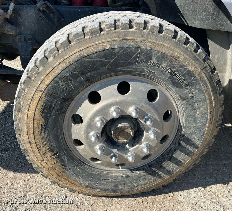 image for item NA9178 2000 Mack CH613 dump truck