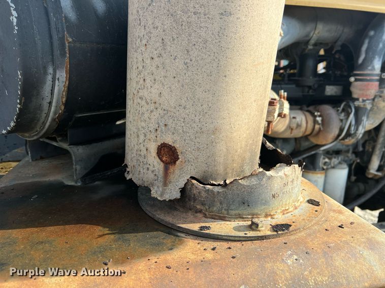 image for item NA9182 1994 Caterpillar Challenger 75C  tractor